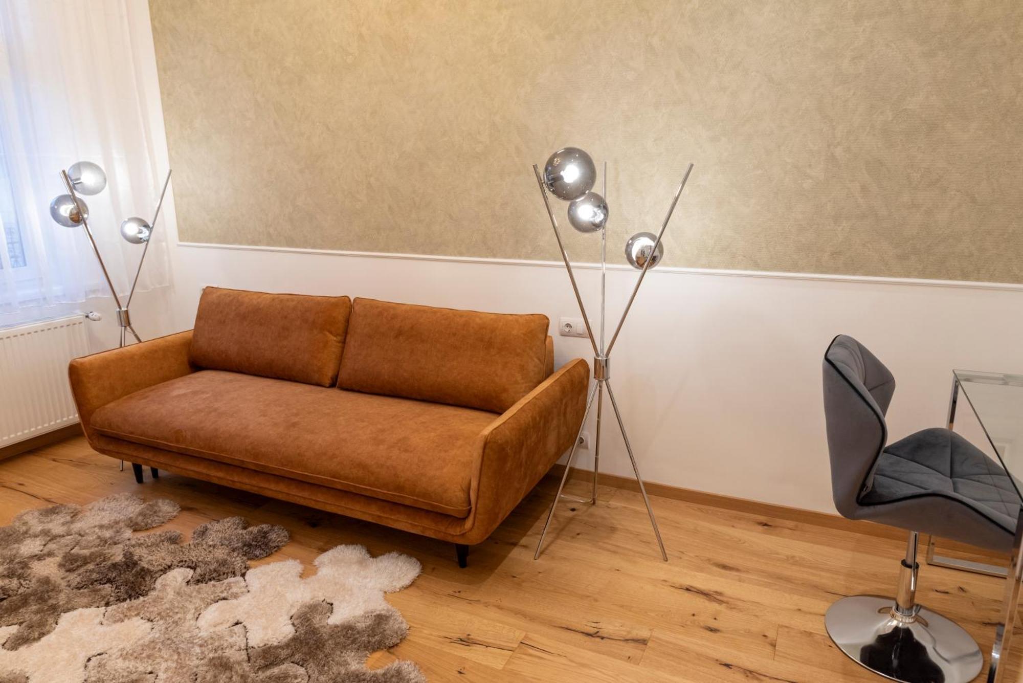 Oktogon Luxury Apartament *