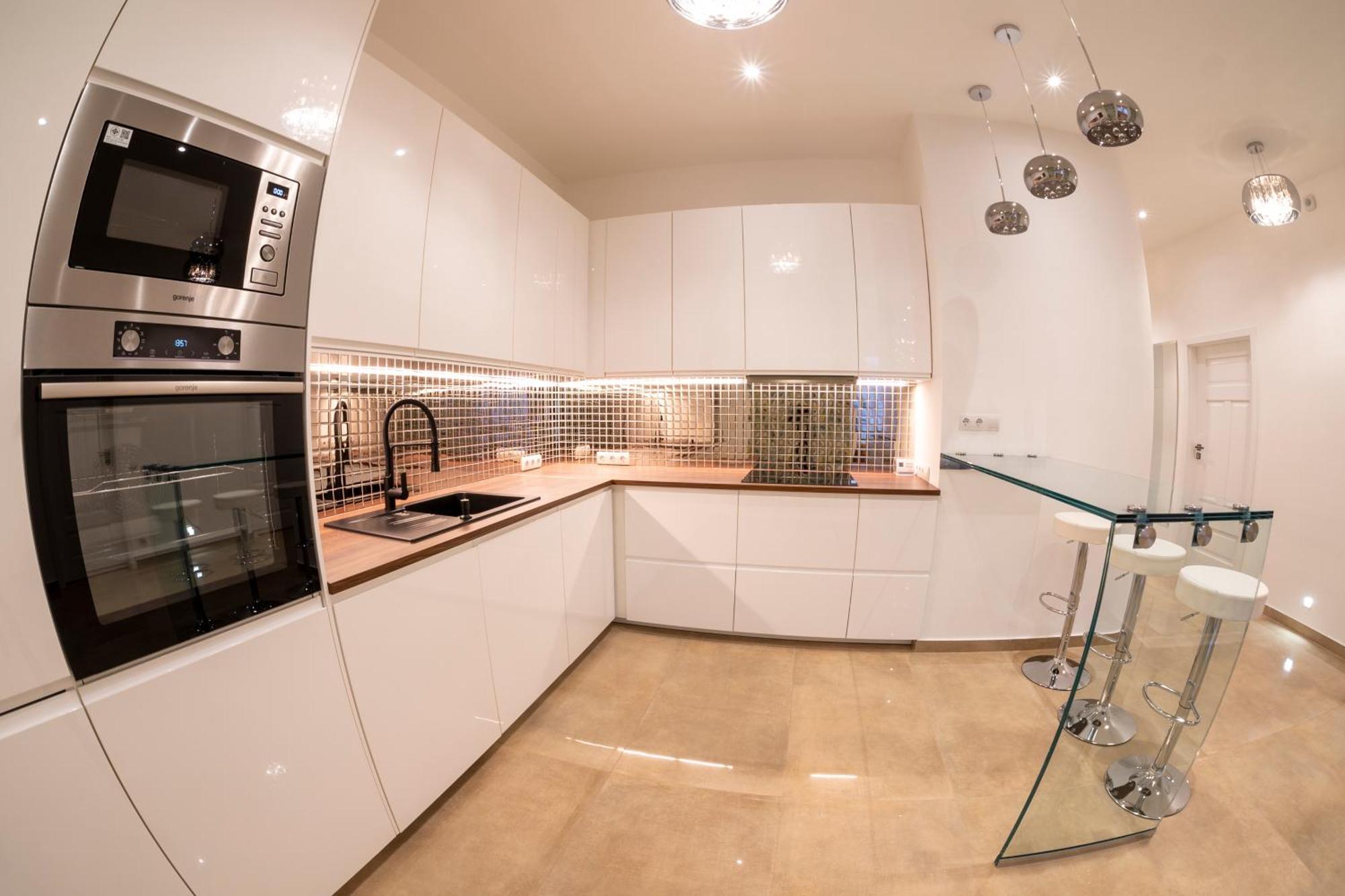 Oktogon Luxury Apartament *